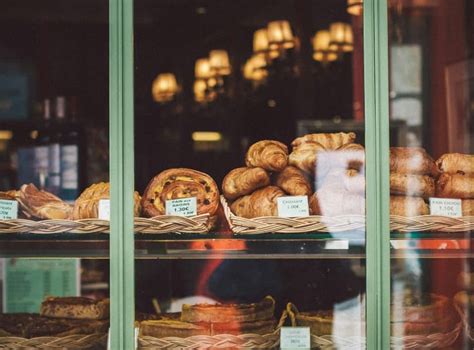 Exploring the differences of Pâtisserie, Boulangerie, .